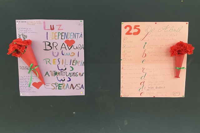 Trabalhos expositivos alusivos ao 25 de abril